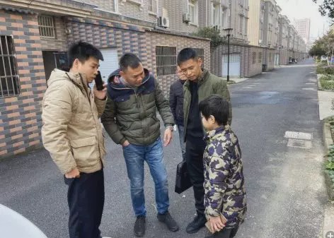 男孩走失7天竟在同学家床底被发现:爸爸不让玩游戏